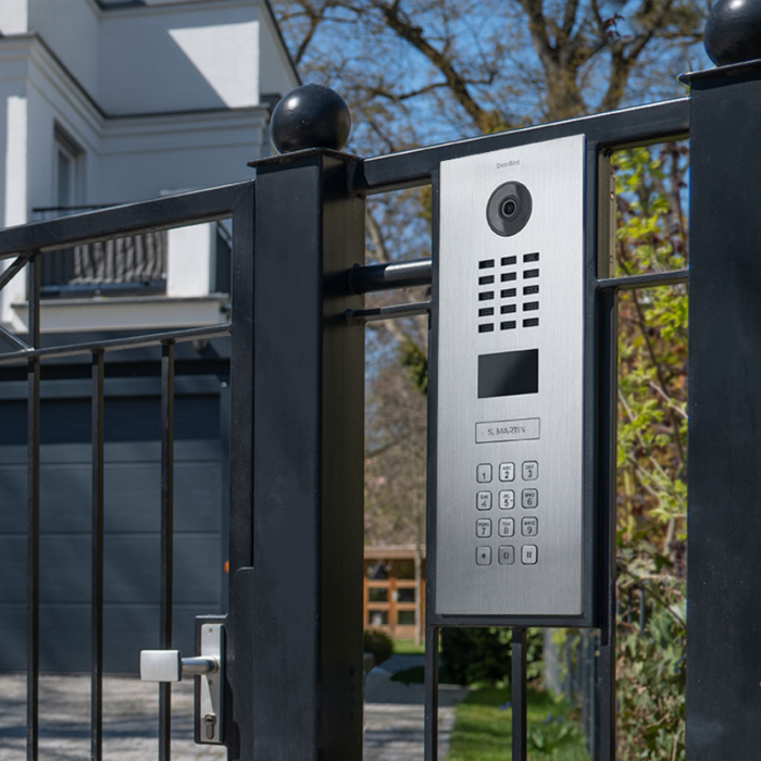 DoorBird D2101KV IP Video Intercom Keypad RFID 720p Ultra‑Wide Camera Night Vision 4D Motion Sensor PoE LAN 1‑Button - Stainless Steel