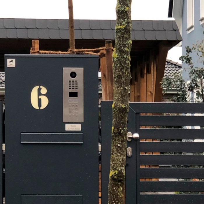 DoorBird D2101KV IP Video Intercom Keypad RFID 720p Ultra‑Wide Camera Night Vision 4D Motion Sensor PoE LAN 1‑Button - Stainless Steel